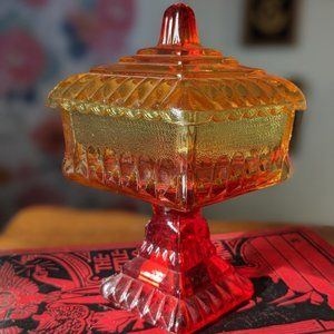 Amberina Flashed Wedding Cake Box - Small - Glows under UV